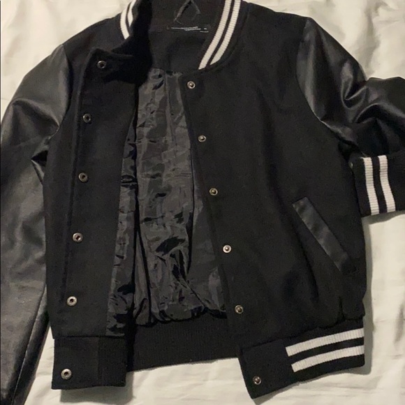 Black and white jacket with fake leather sleeves - Picture 6 of 6